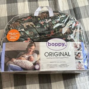 Boppy Original Feeding and Infant Support Pillow